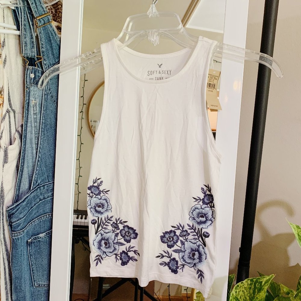 Unworn White American Eagle Embroidered Tank Top